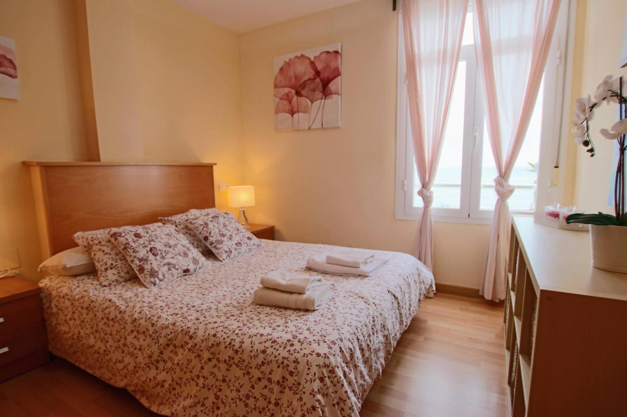 Tess Apartamento Frontbeach La Roca Chica Appartement Torremolinos