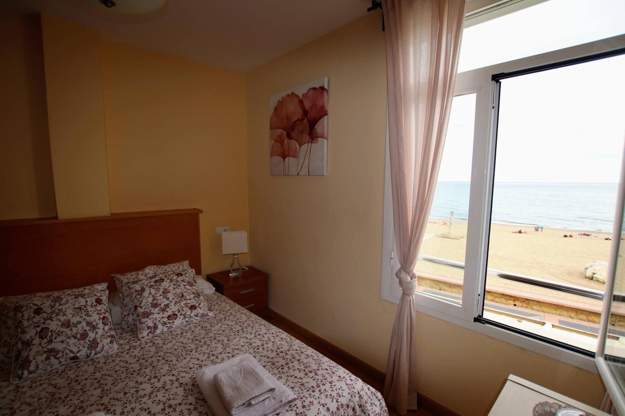 Tess Apartamento Frontbeach La Roca Chica Appartamento